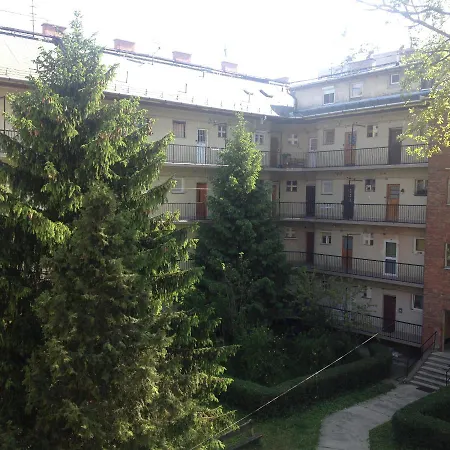 Quiet Corporate & Dental Hub Flat - Obuda Апартаменты